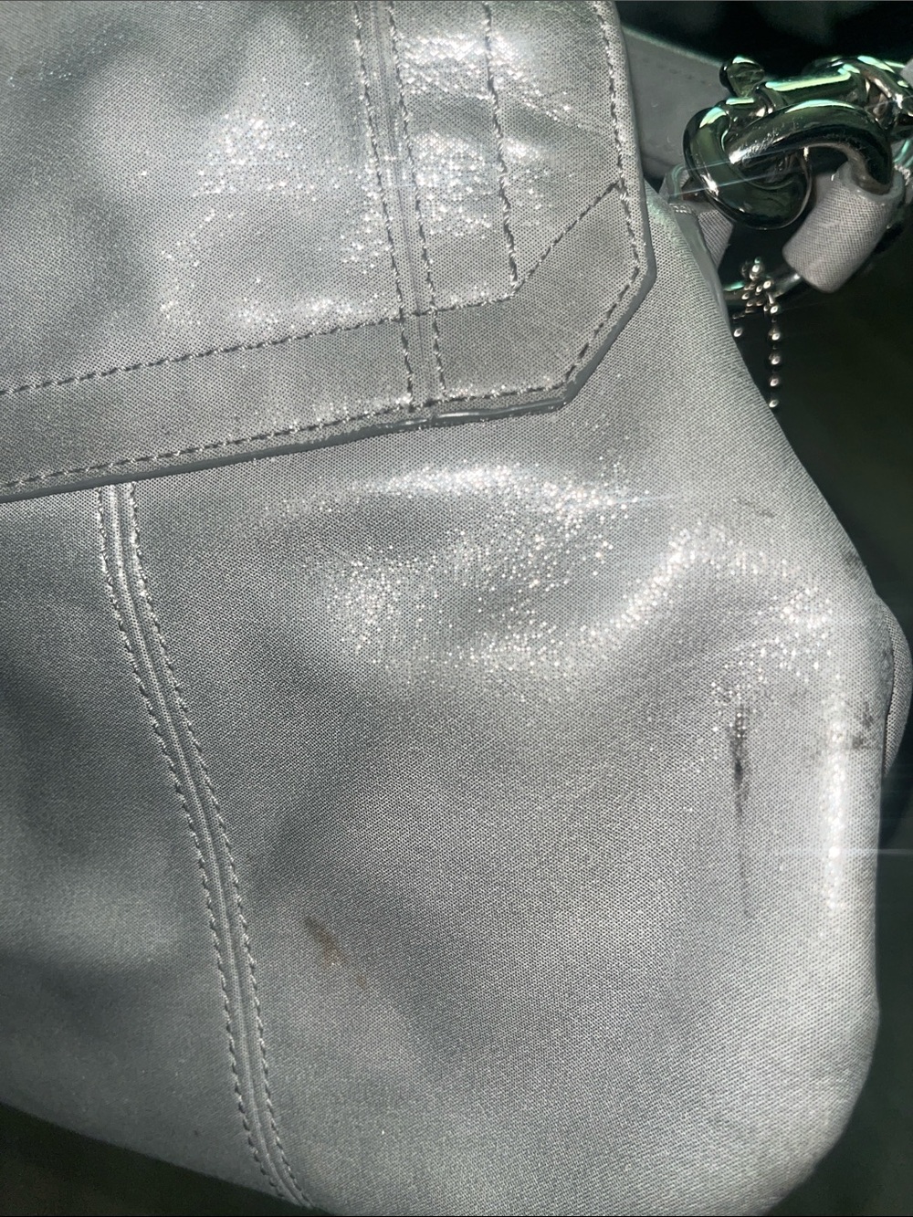 Coach Poppy Layla shimmery leather shoulder bag with a push-lock closure. - Picture 10 of 13